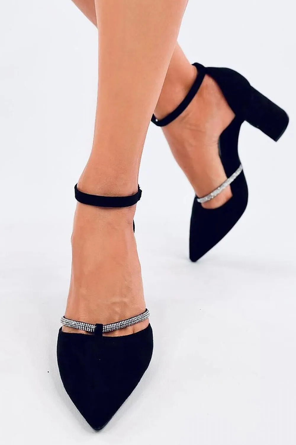 Elegant Sleek Timeless Block Heel Pumps