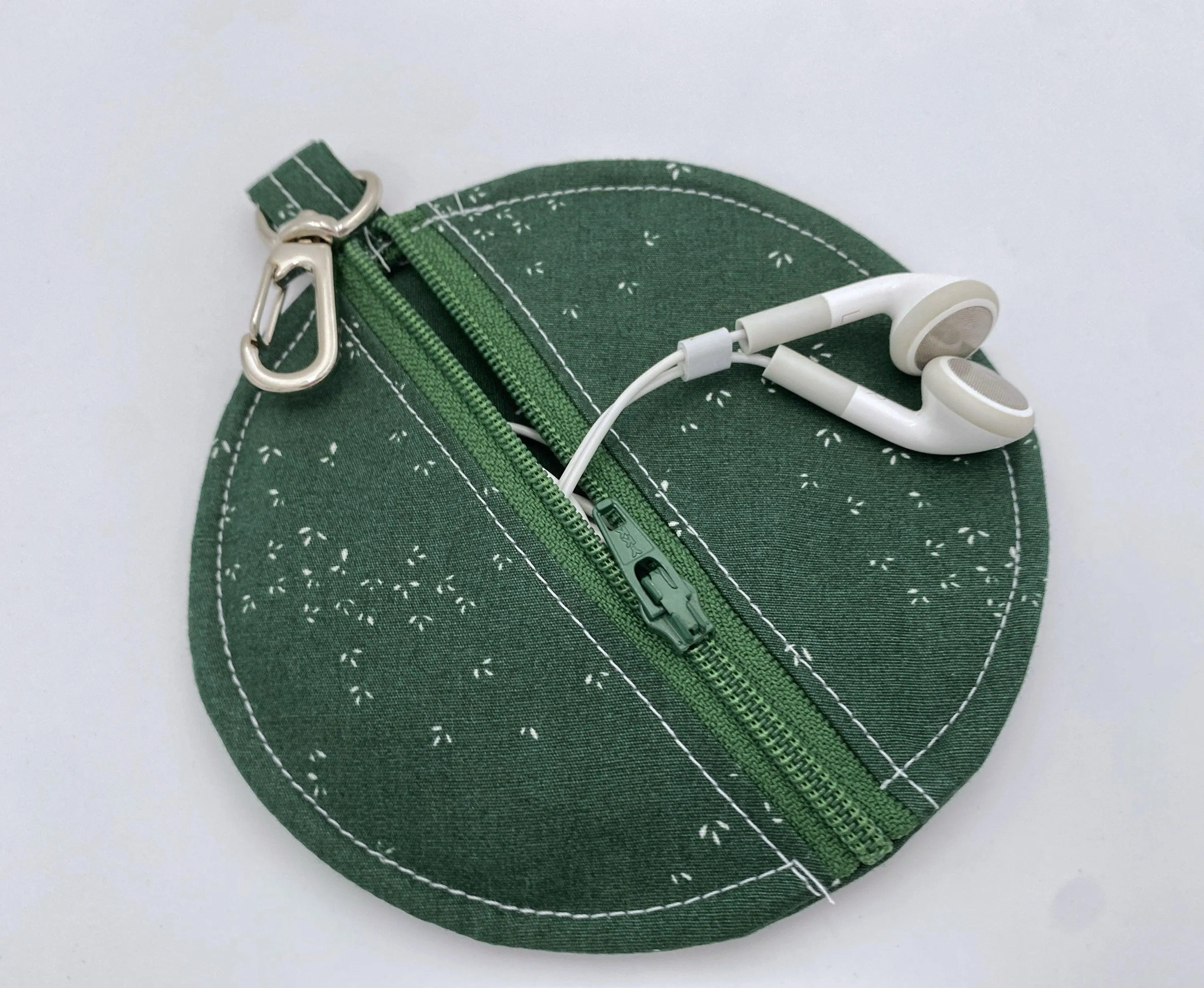 Green Zipper Pouch, Small Ear Bud Case, Round Ear Pod Holder,