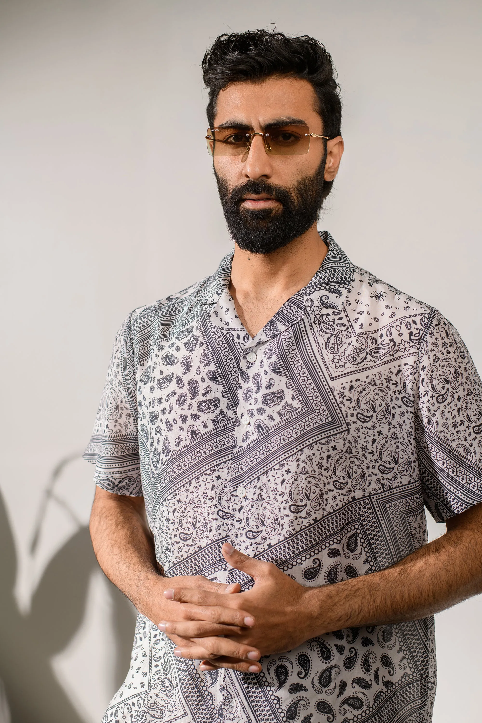 Rustic Boho White Bandana Silk Oversize Hawaiian Collar Shirt For Men